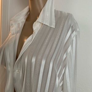 (Goanna) Woman’s see-through blouse size M